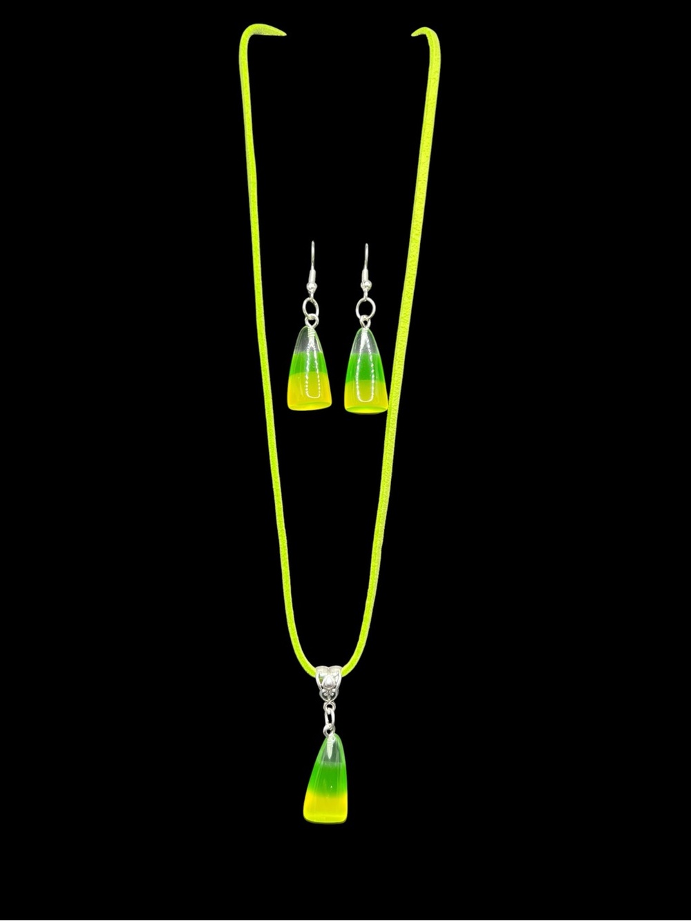🍬 Neon Candy Corn Gradient Resin Pendant Necklace & Earrings Set ✨